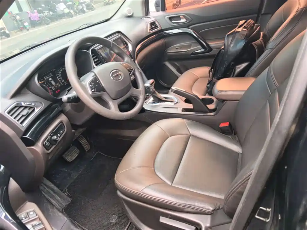 GAC Trumpchi Trumpchi GS4 2017 200T G-DCT 2WD Elite фото 15