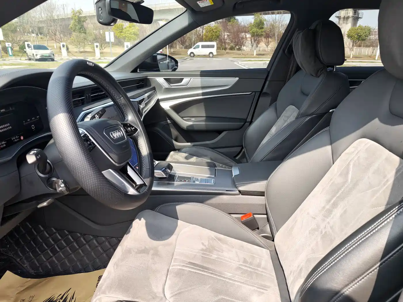 Audi A6L 2024 40 TFSI Luxury Dynamic фото 12