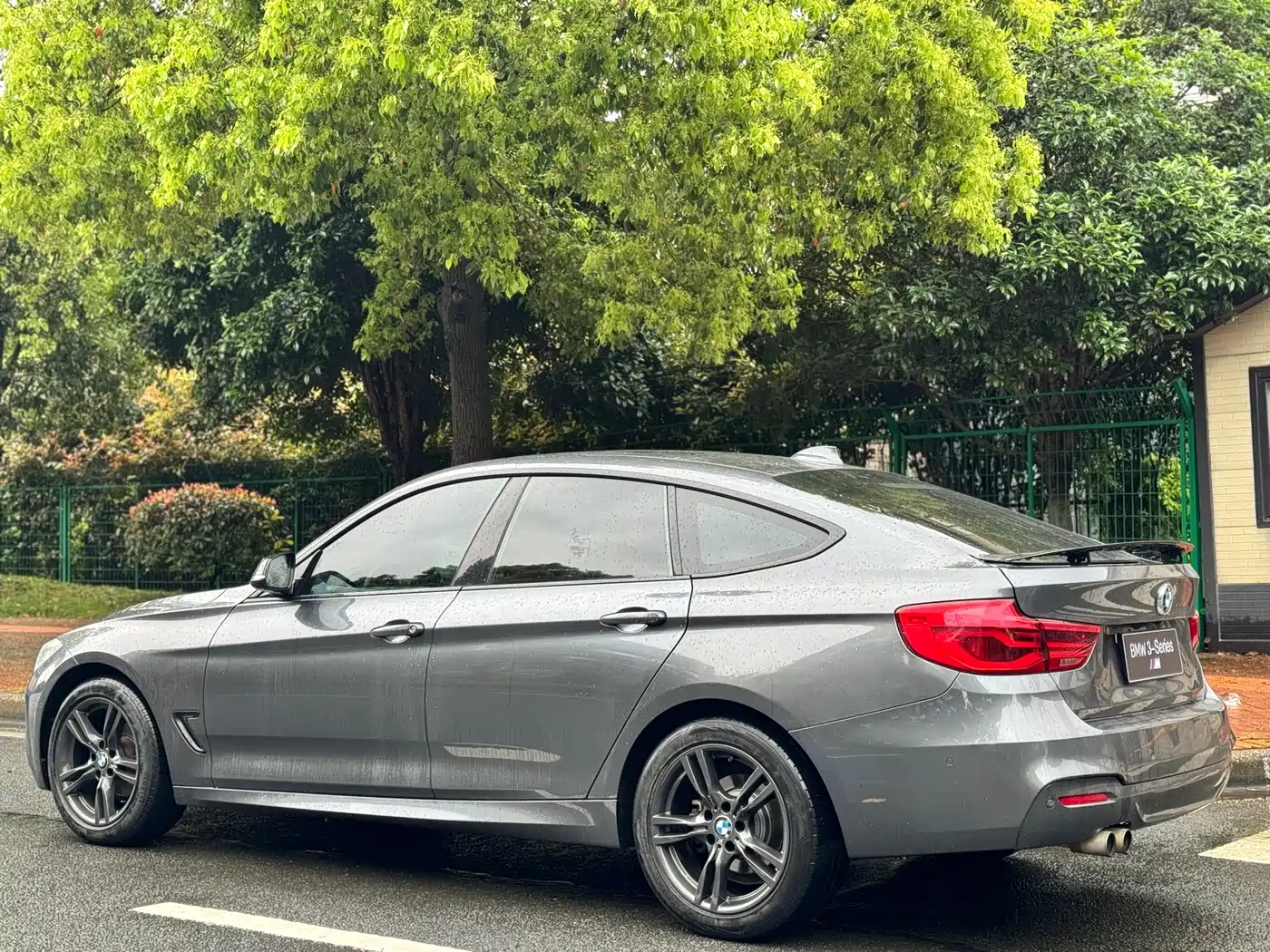 BMW 3 Series GT 2019 320i M Sport Model фото 9