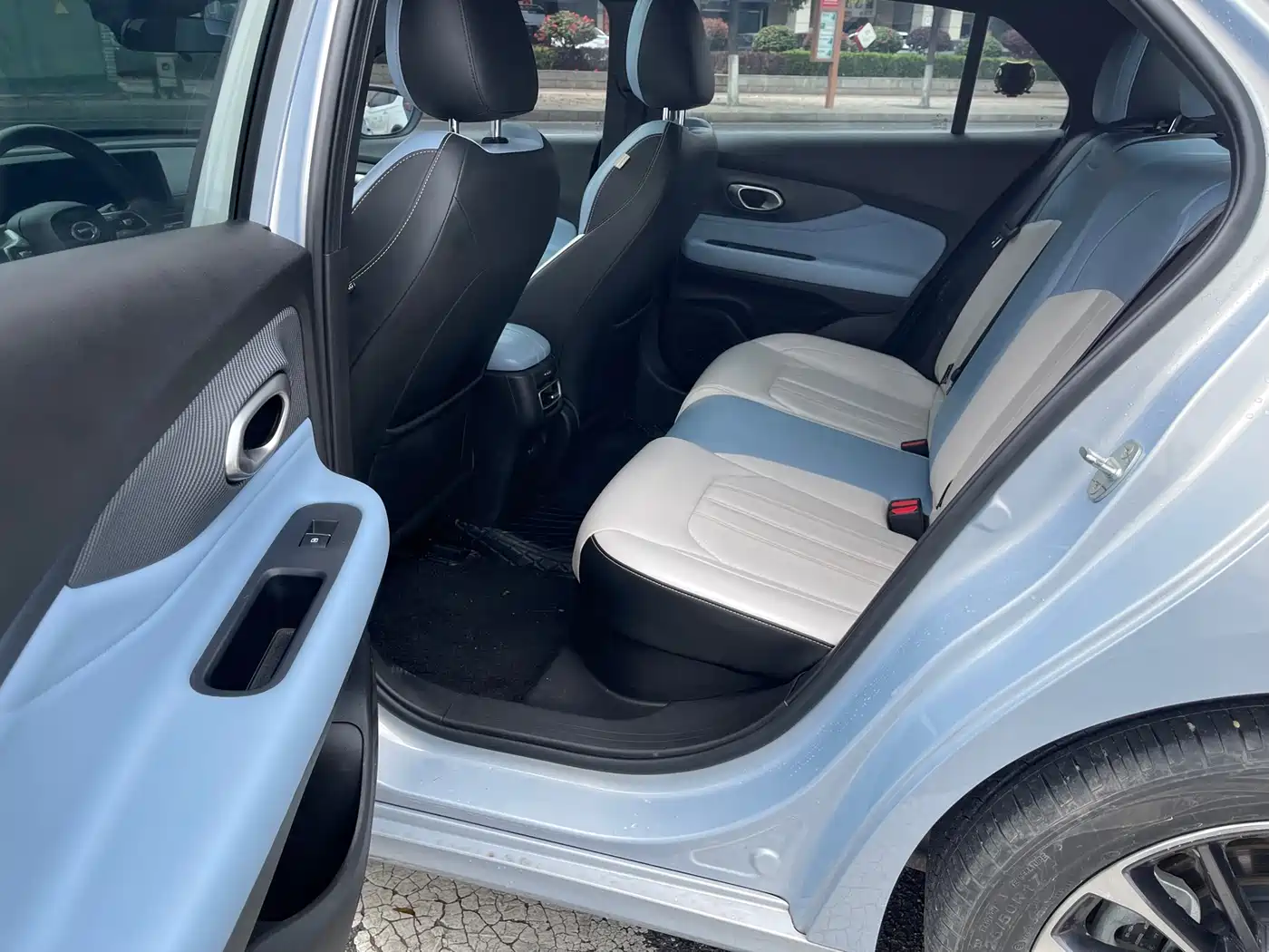 GAC Trumpchi Trumpchi Emkoo 2021 270T DCT J16 Edition фото 11