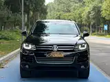 Фото 2 - Volkswagen Touareg