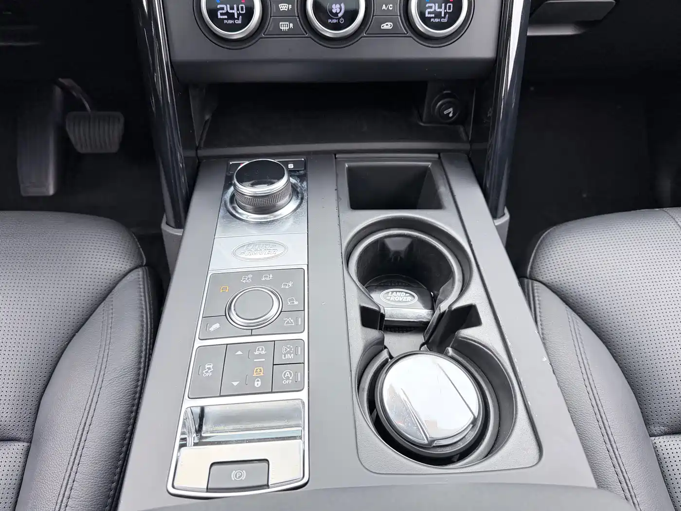 Land Rover Discovery 2017 3.0 SC V6 S фото 14