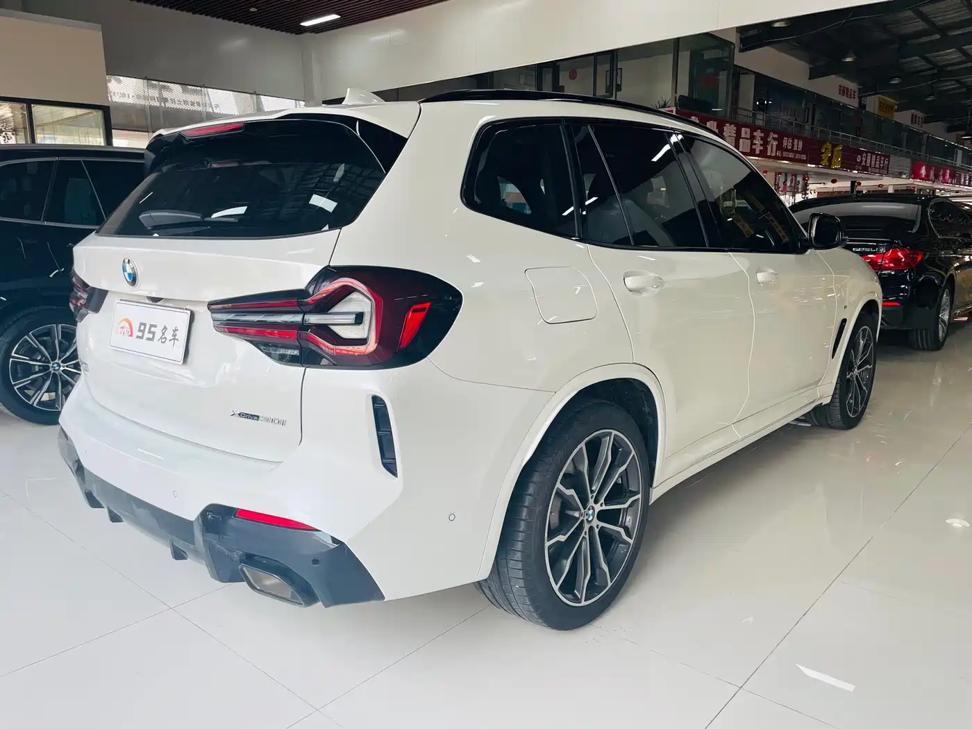 BMW X3 2023 Facelift xDrive30i Leading M Night Package фото 4