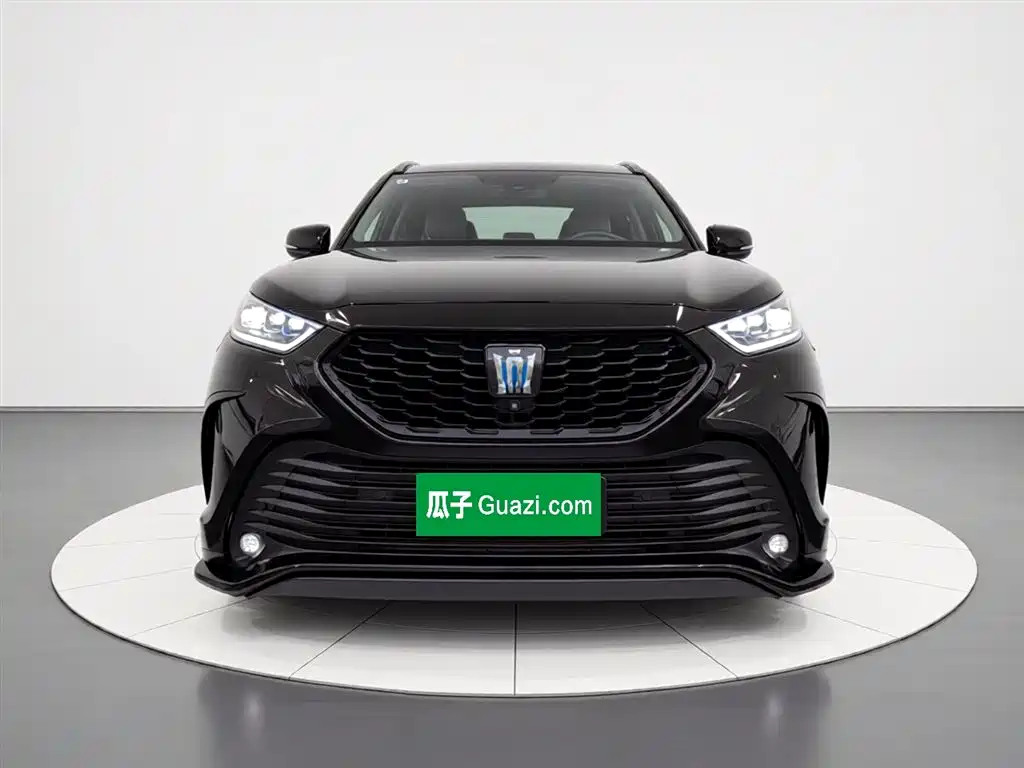 Toyota Crown Kluger 2021 2.5L HEV AWD Flagship Edition фото 3