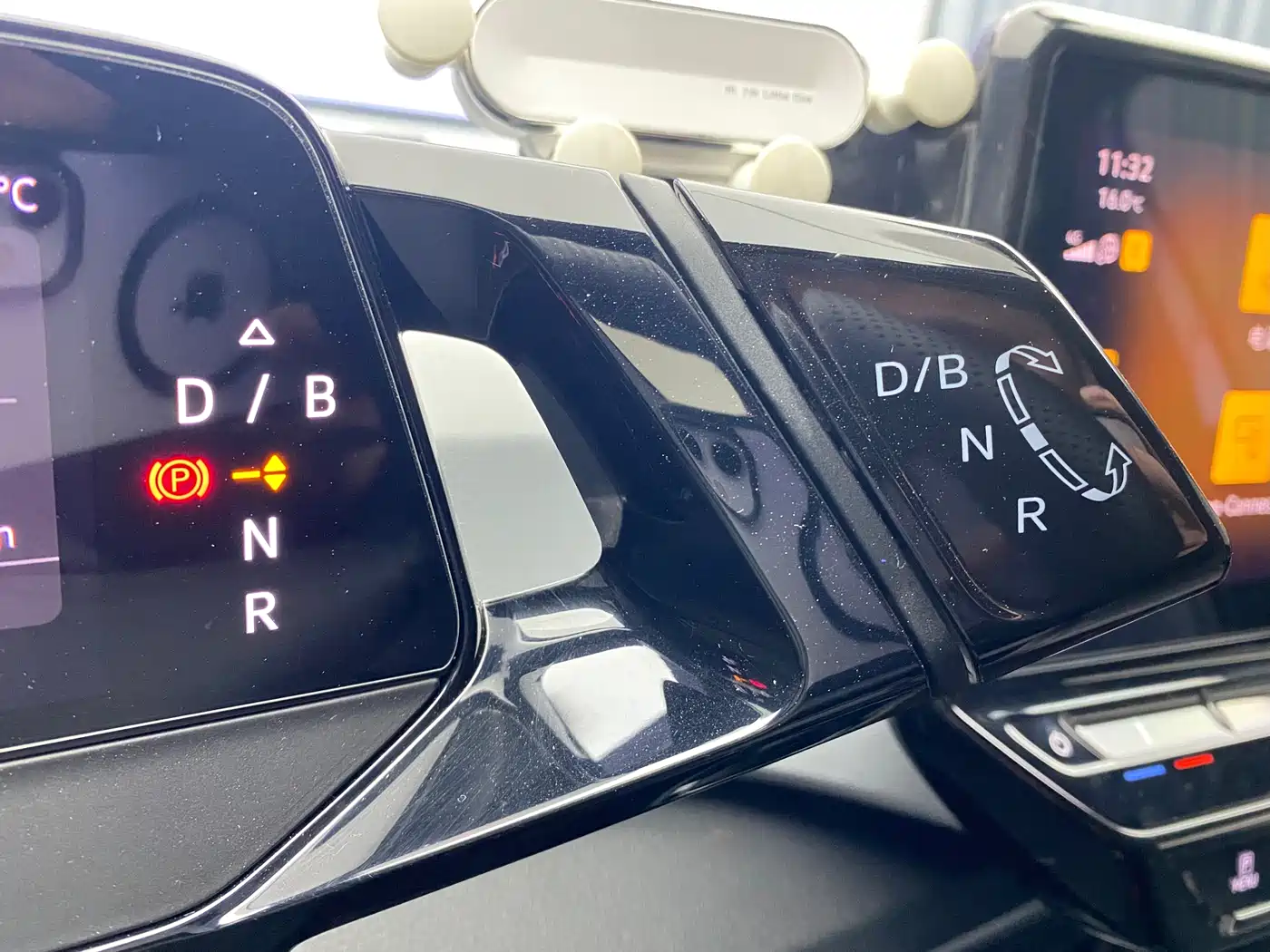 Volkswagen ID.3 2023 Upgraded Pure Intelligence Edition фото 12