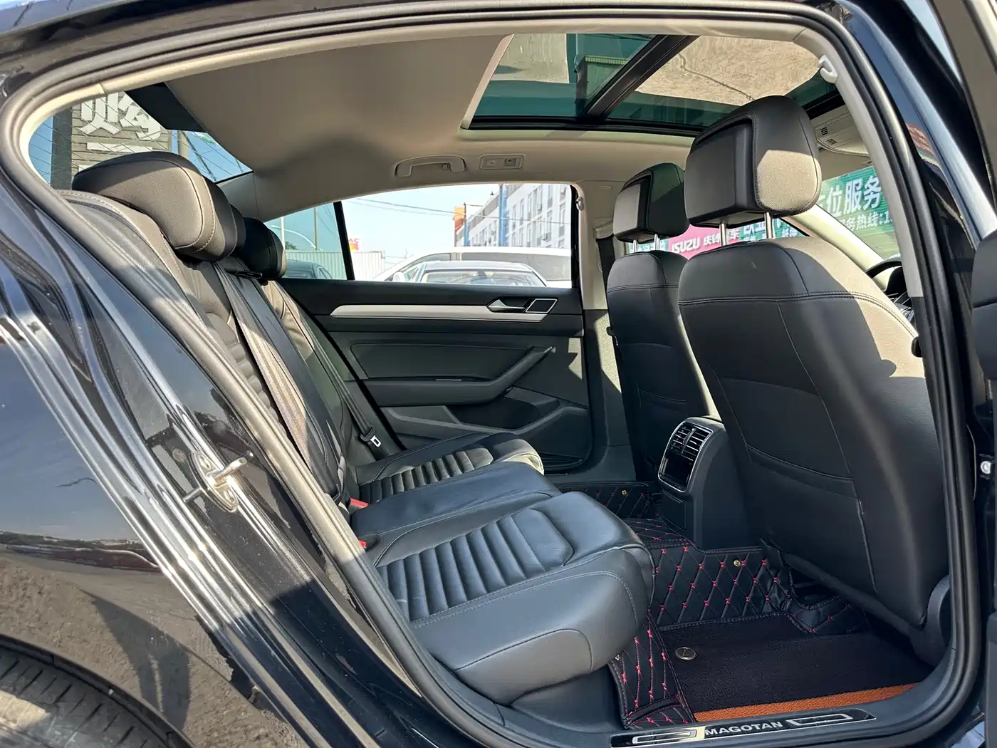 Volkswagen Magotan 2018 330TSI DSG Premium фото 14