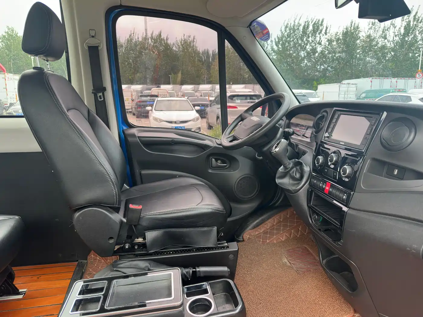Iveco Daily 2019 2020 3.0T Automatic Chaorui Short Wheelbase High Roof F1C