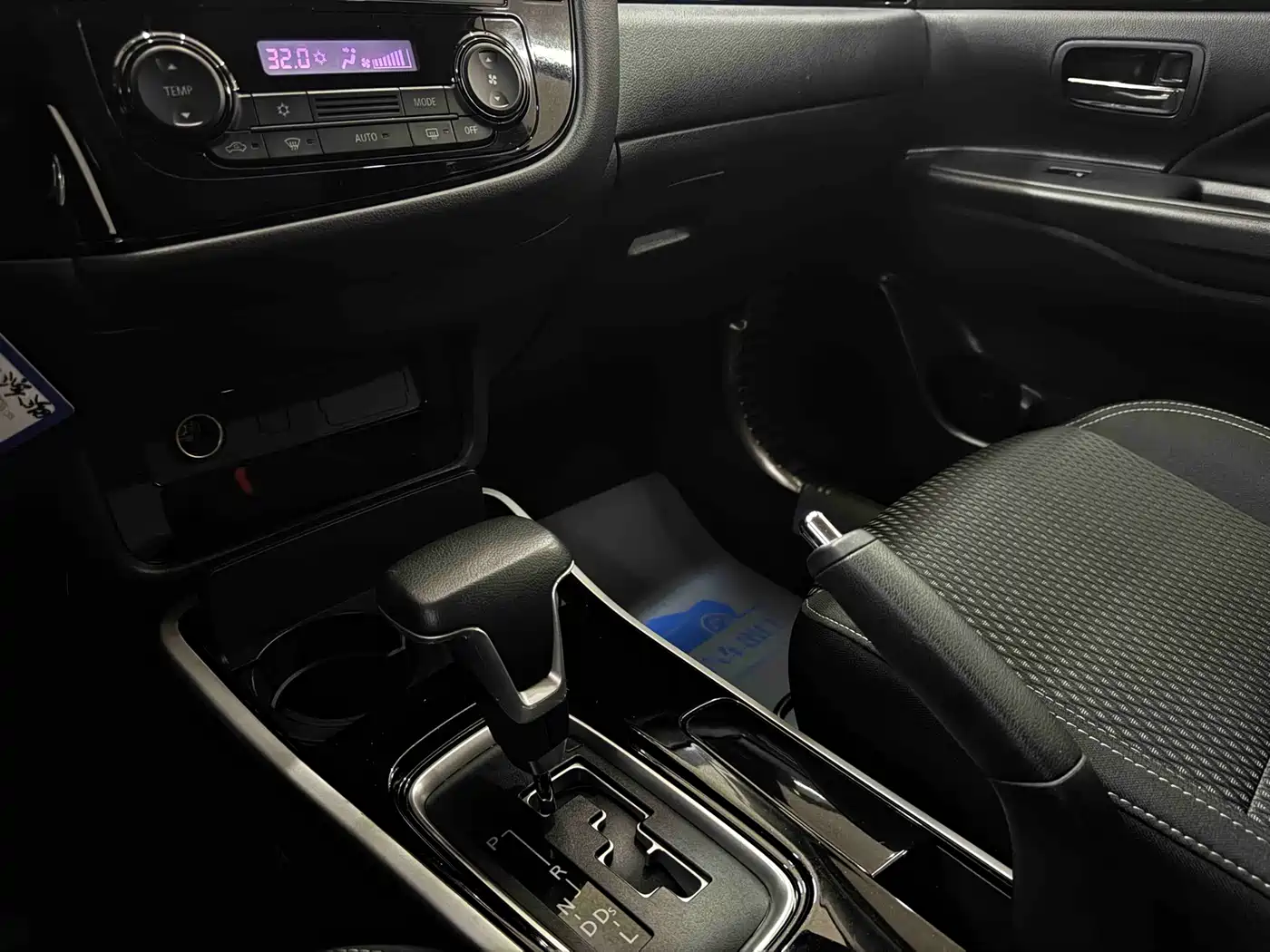 Mitsubishi Outlander 2021 Facelift 2.0L 2WD Comfort Edition 5-Seater фото 13