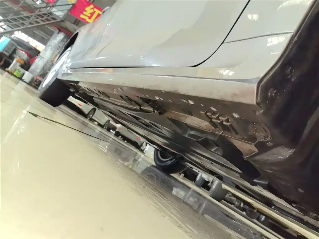 Toyota Corolla 2021 Hybrid 1.8L E-CVT Pioneer Edition фото 18
