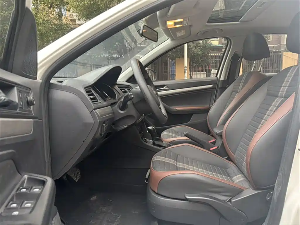 Volkswagen Lavida 2019 Lavida Start 1.5L Auto Comfort (China VI) фото 14