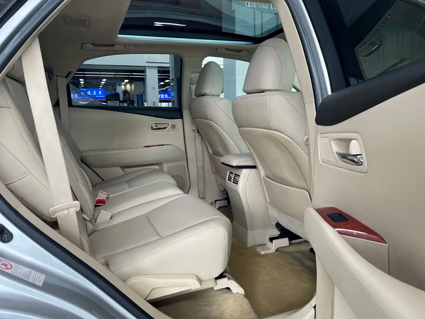 Фото 9 - Lexus RX Classic