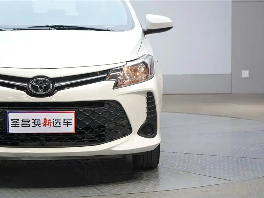 Toyota Vios FS 2021 1.5L CVT Fengchi Edition фото 3