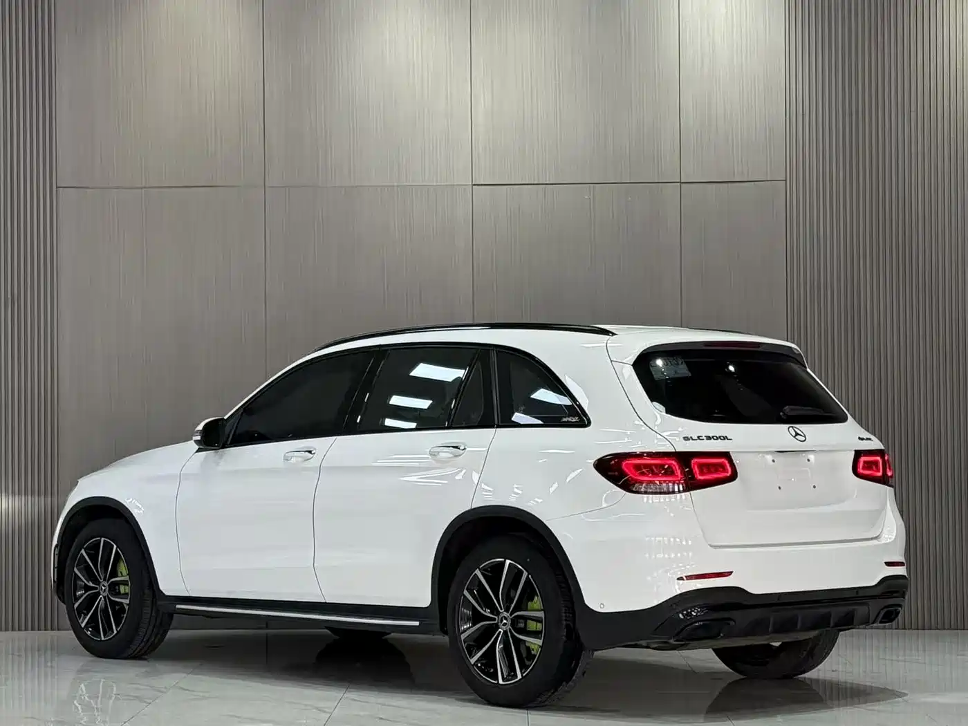 MERCEDES-BENZ GLC