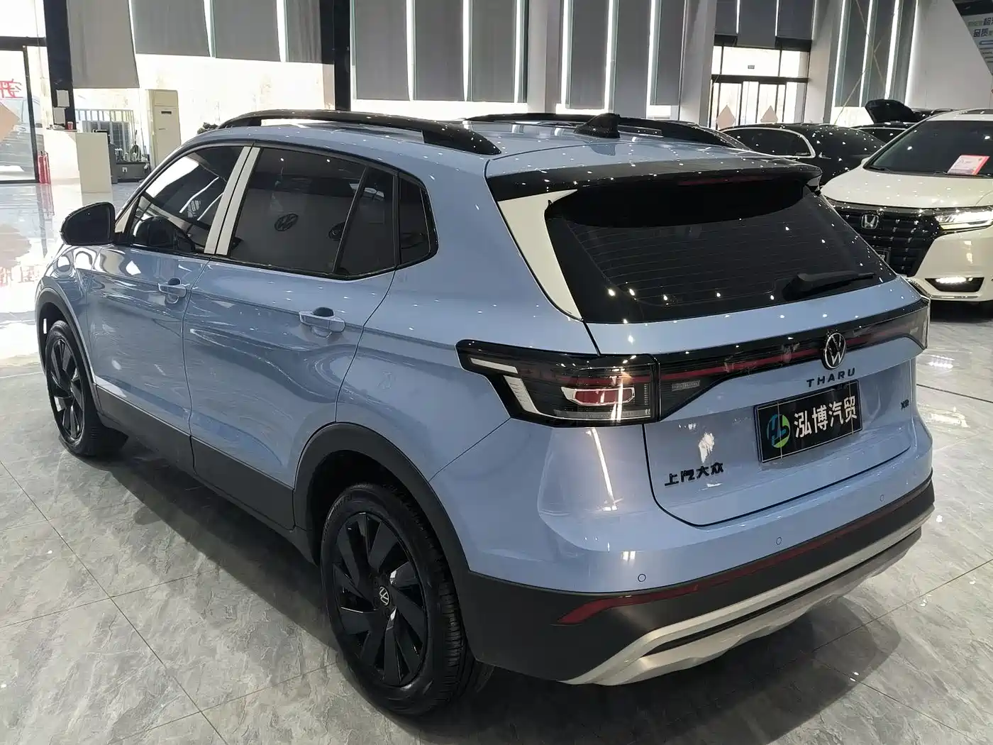 Volkswagen Tharu 2025 New Edge 300TSI Enjoyment Edition фото 12