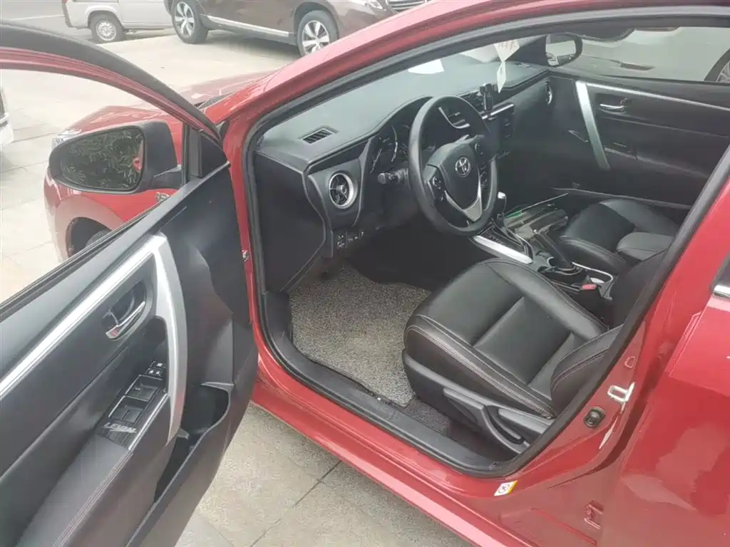 Toyota Levin 2017 Facelift 185T CVT Elite (China V) фото 16