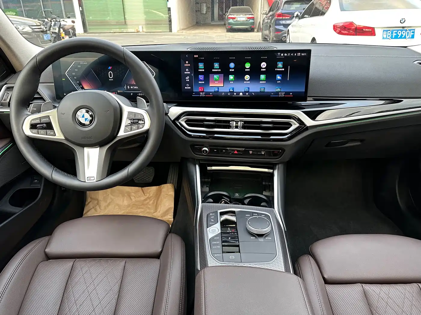BMW 3 Series 2024 325Li M Sport Shadowline Package фото 5