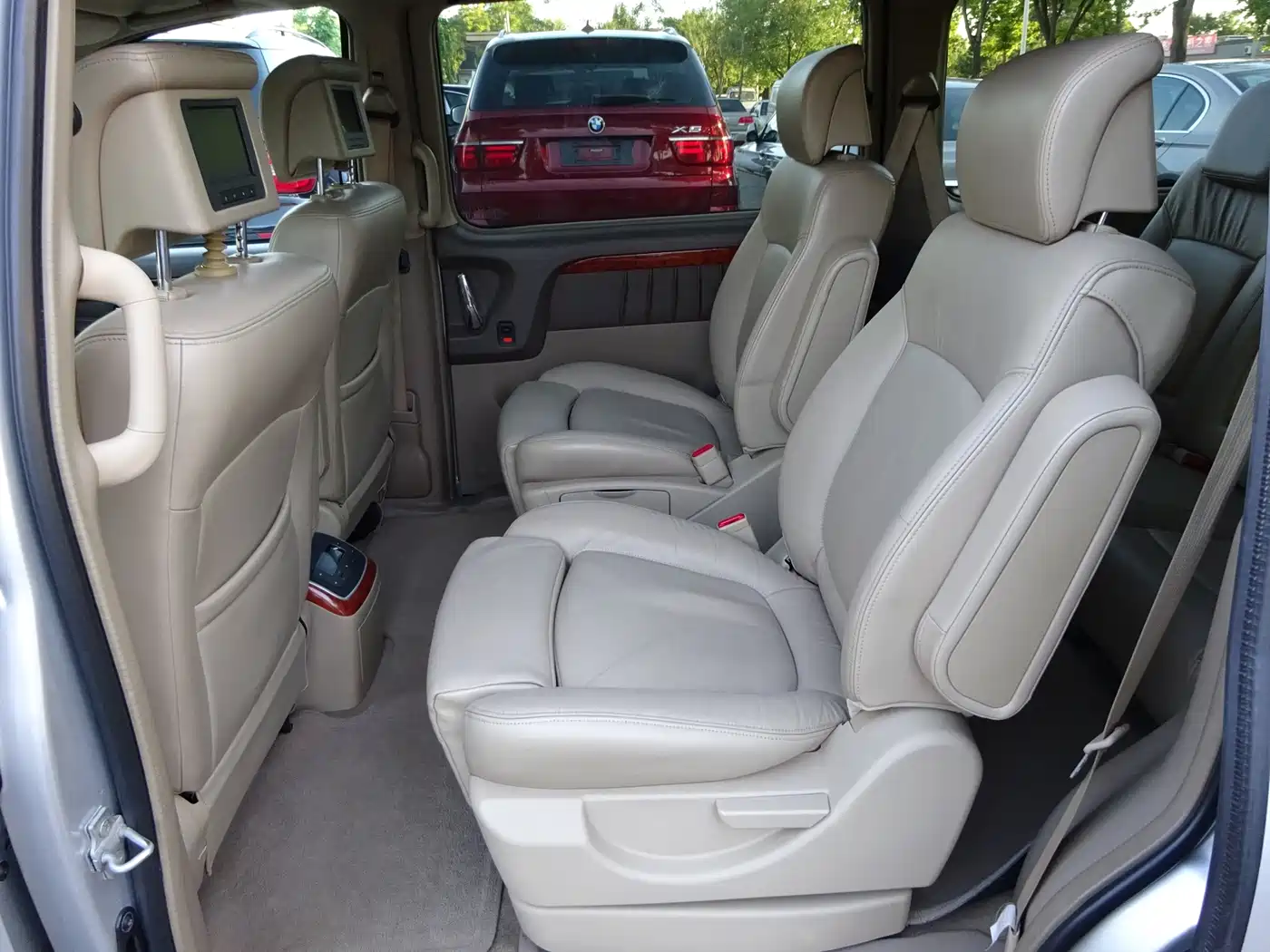 Photo 9 - Buick GL8