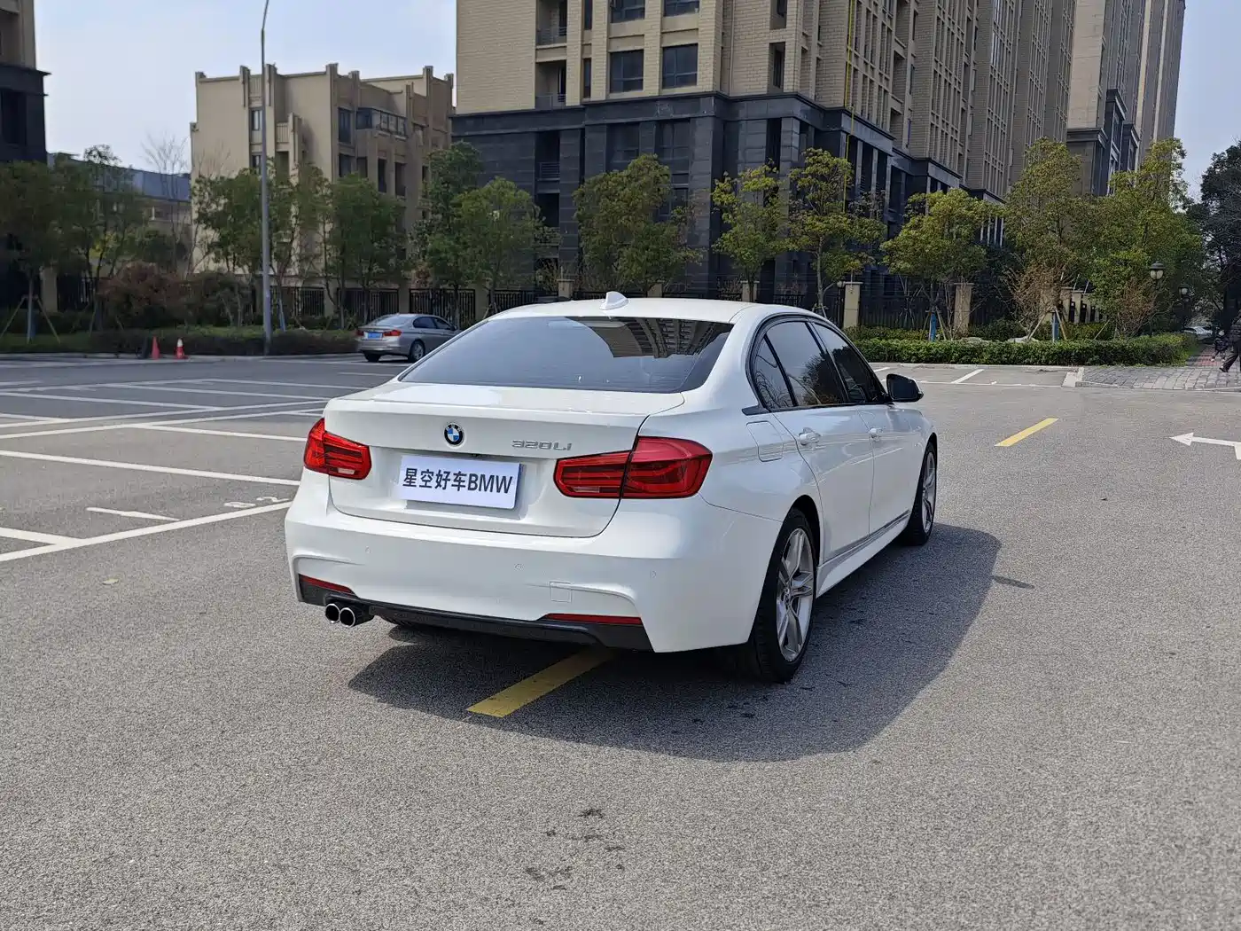 BMW 3 Series 2017 320Li M Sport фото 13