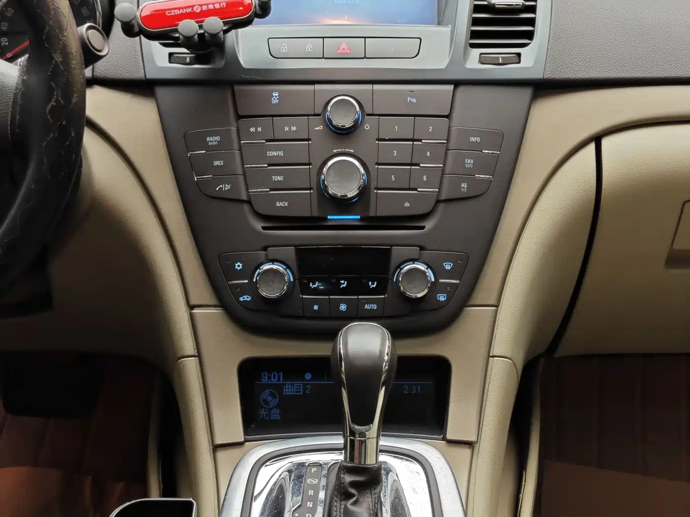 Buick Regal 2012 Model 2.0L Comfort фото 19