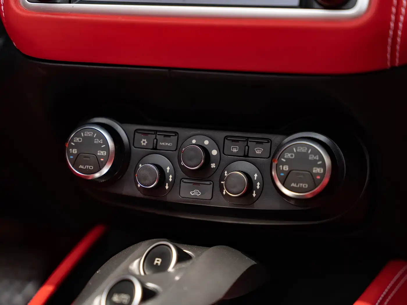 Ferrari California T 2015 3.9T Standard фото 15