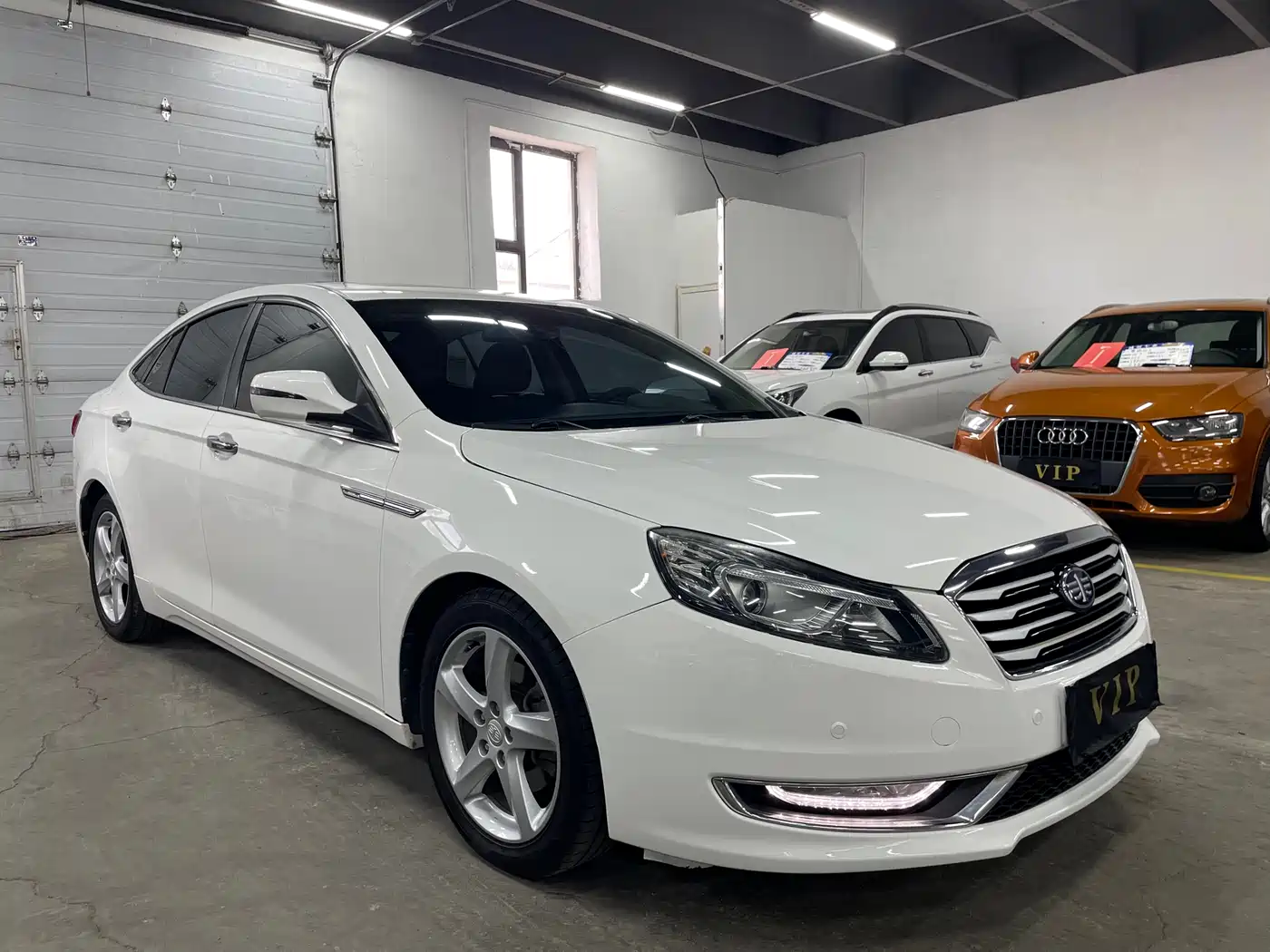 Besturn B70 2014 2014 2.0L Automatic Luxury