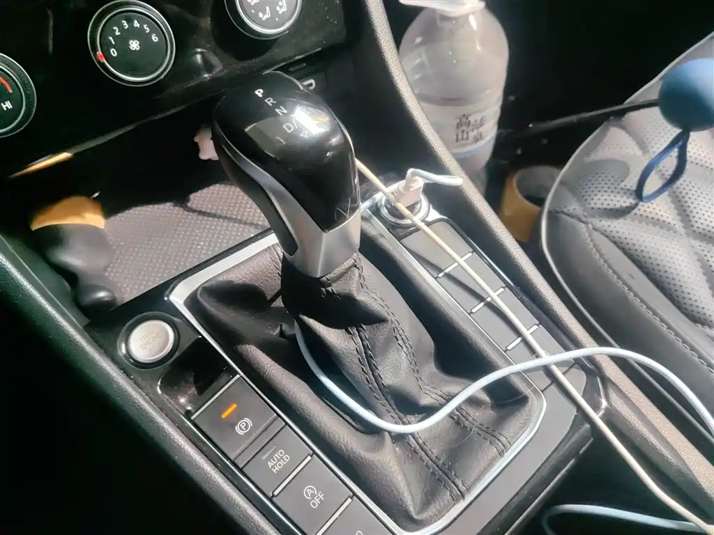 Volkswagen Sagitar 2023 300TSI DSG Surpassing Edition фото 7