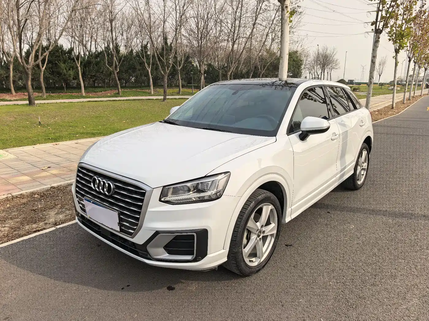 AUDI Q2L