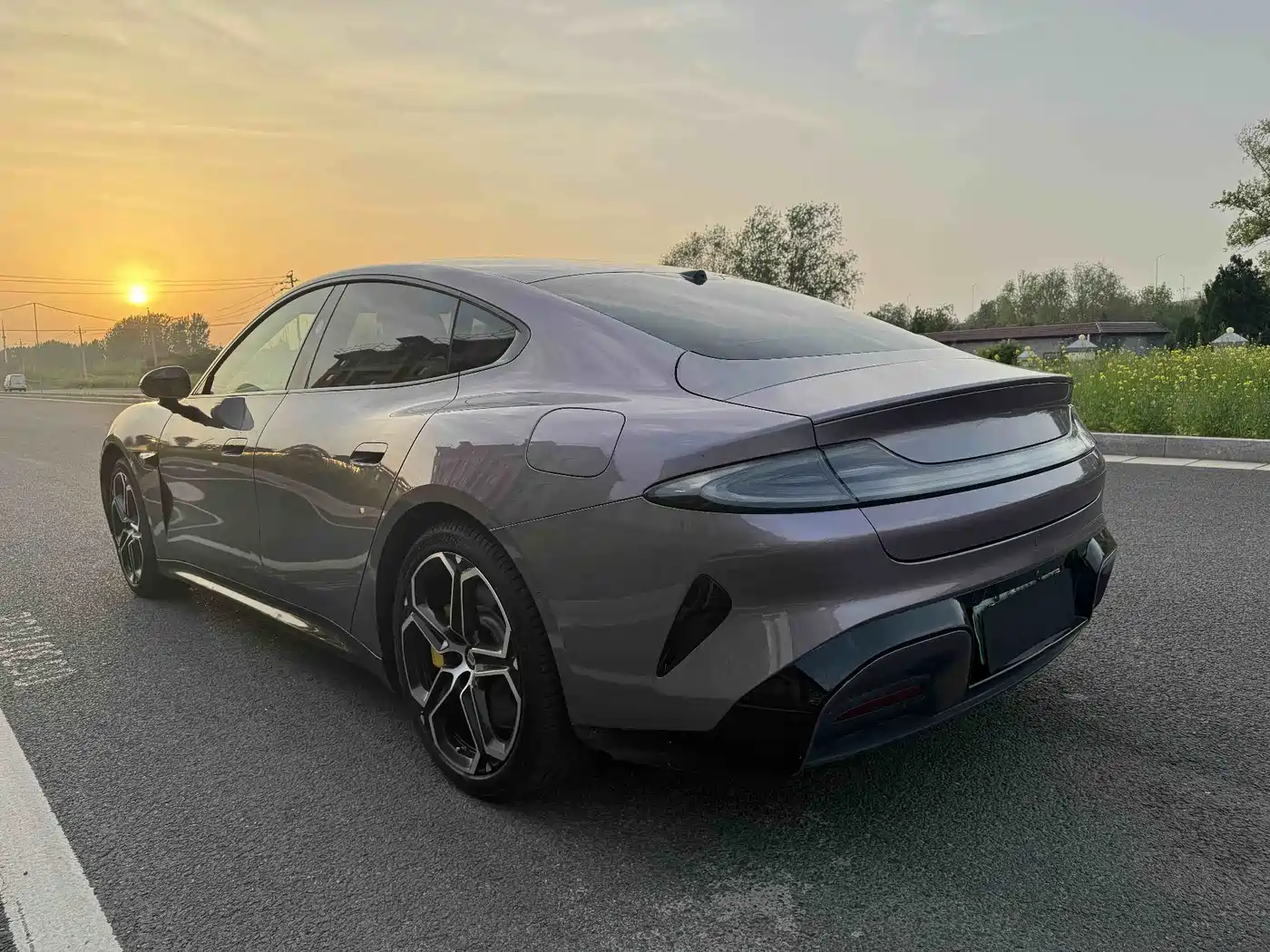 XIAOMI CAR XIAOMI SU7