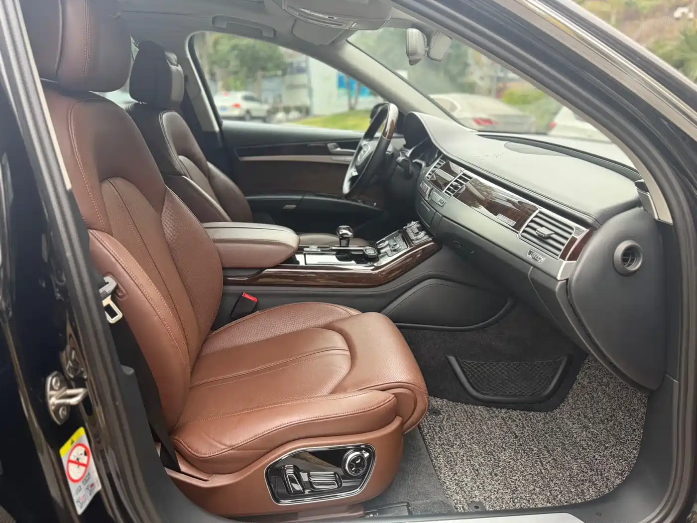Audi A8 2013 A8L 45 TFSI quattro Luxury фото 14