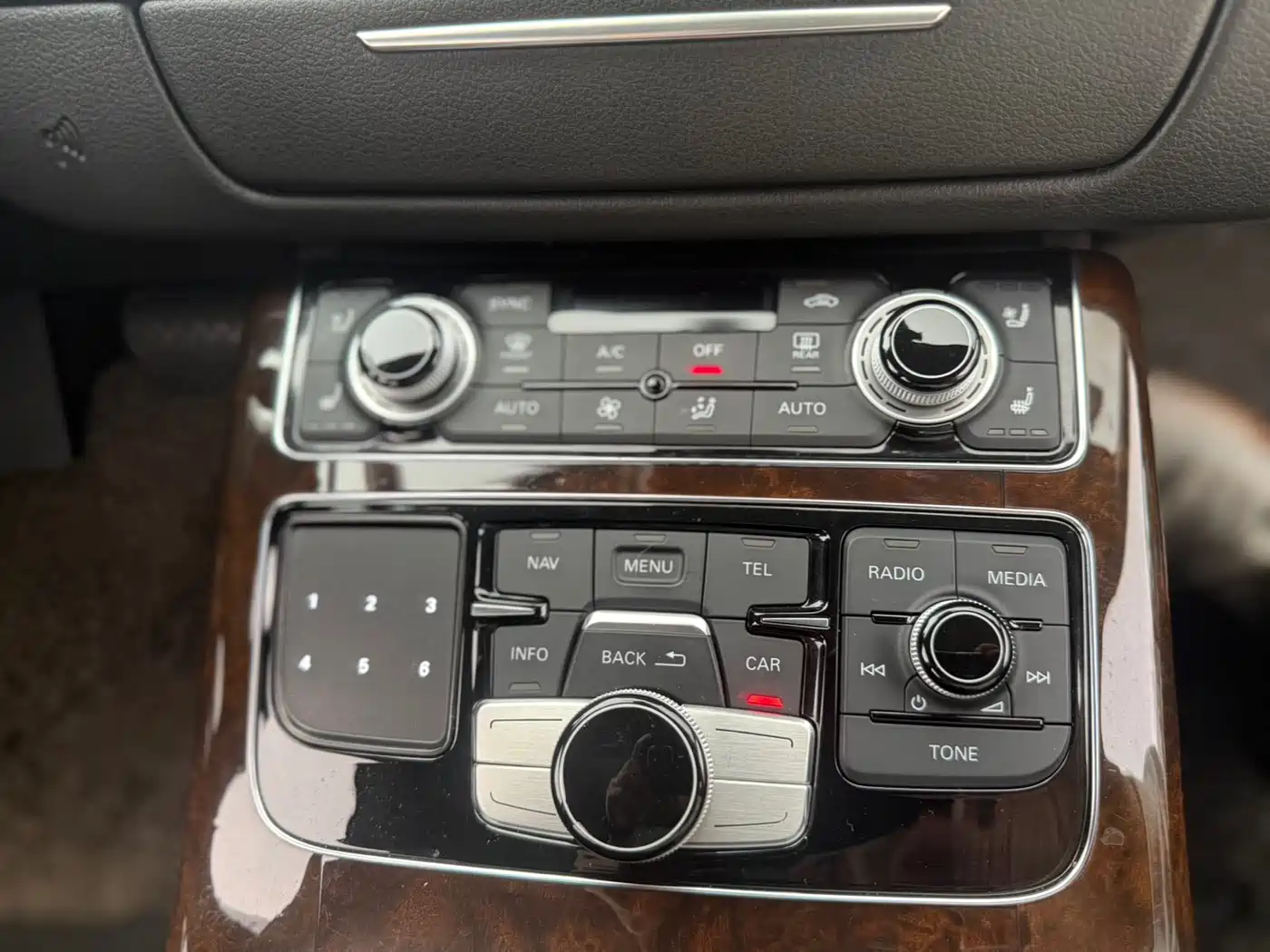 Audi A8 2013 A8L 45 TFSI quattro Luxury фото 13