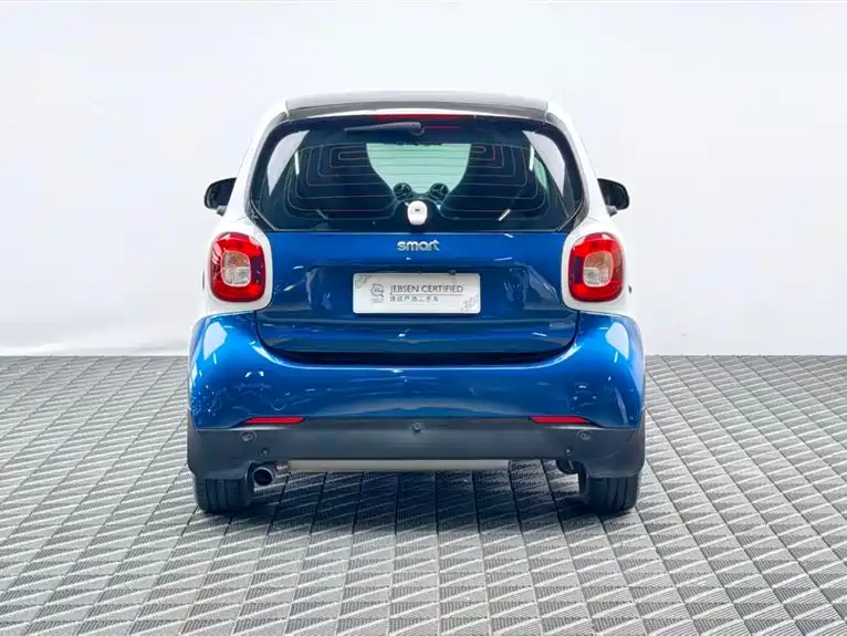 smart fortwo 2019 2019 0.9T 66kW Hardtop Wind Edition China VI