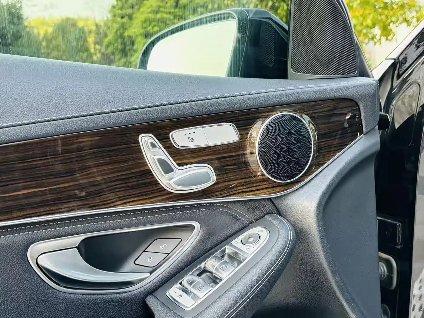 Mercedes-Benz GLC 2019 GLC 260 L 4MATIC Dynamic фото 19
