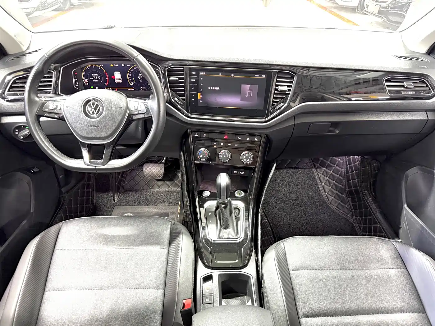 Volkswagen T-ROC 2022 280TSI DSG 2WD Comfort PLUS фото 6
