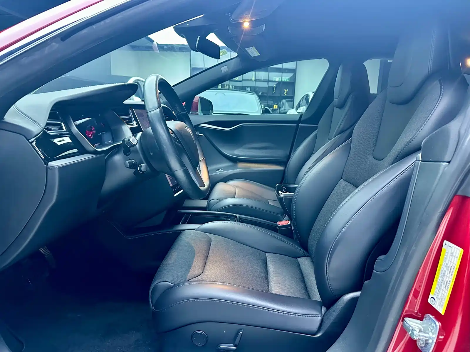 Фото 7 - Tesla Model S