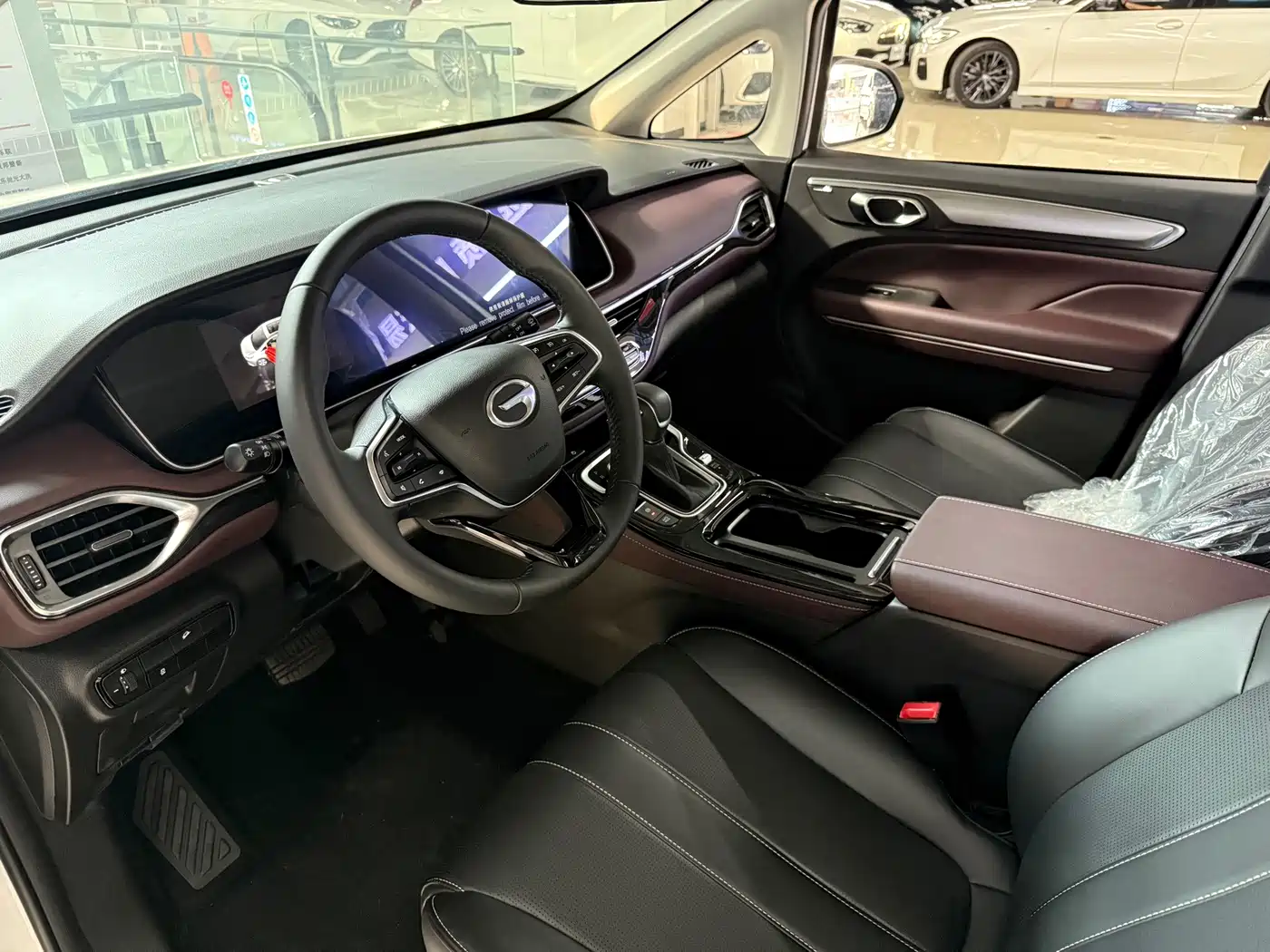 GAC Trumpchi Trumpchi M6 2025 2023 PRO 270T DCT Luxury Edition