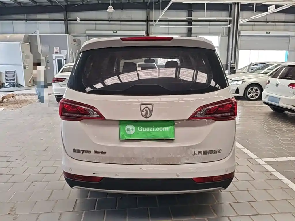 Baojun 730 2020 2019 1.5T CVT Fashion Edition 7-Seater China VI