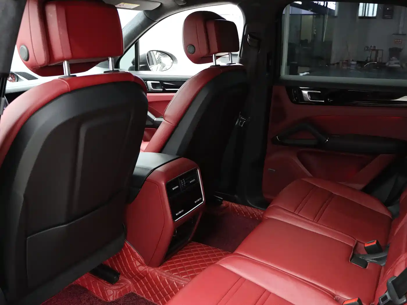 Porsche Cayenne 2018 Cayenne S 2.9T фото 26