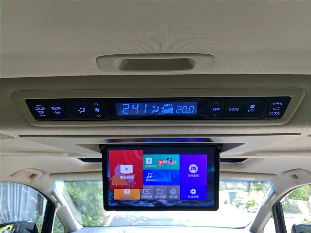 Toyota Alphard 2021 Hybrid 2.5L Premium фото 17
