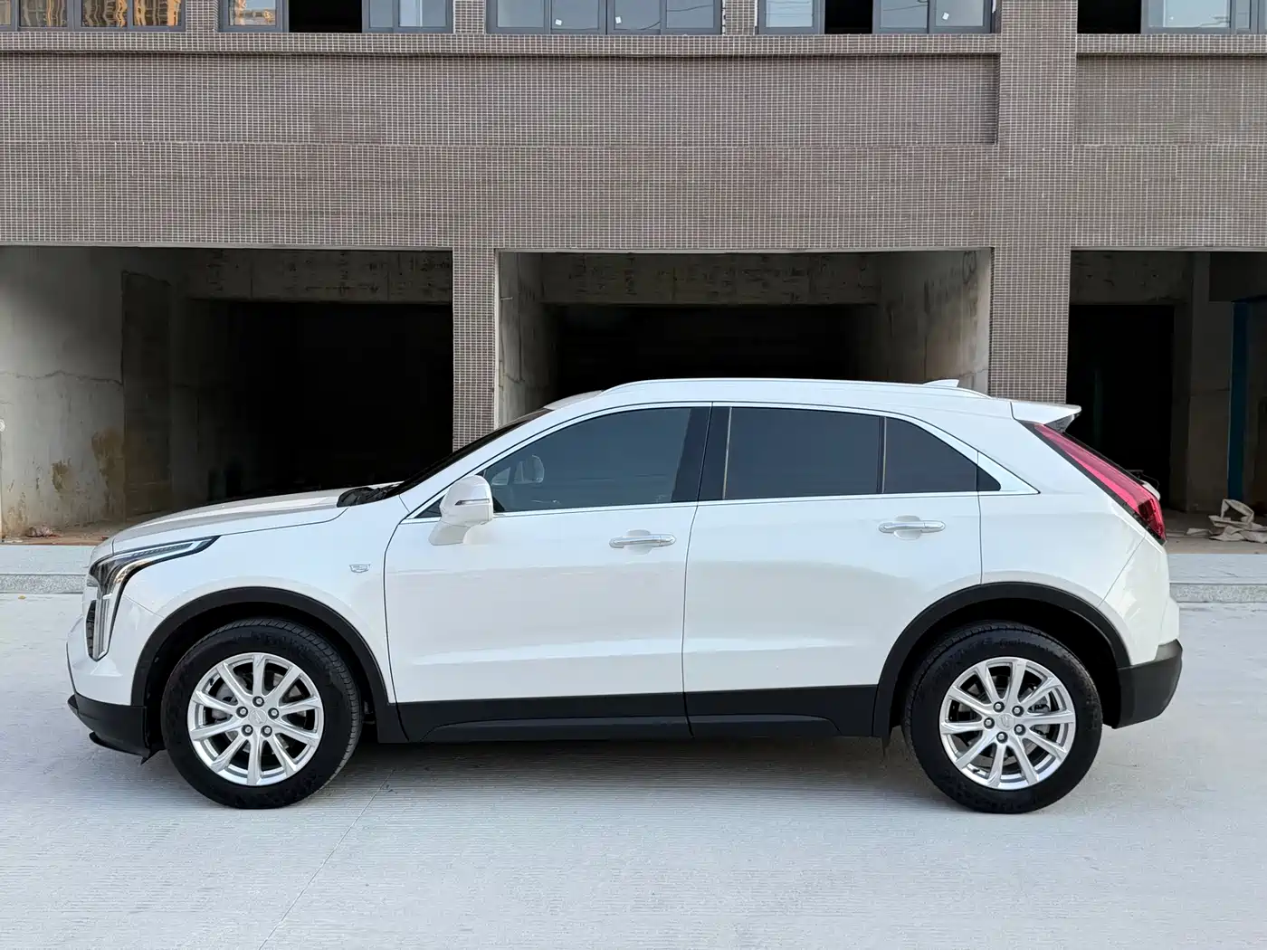 Cadillac XT4 2020 Facelift 28T 2WD Tech фото 3