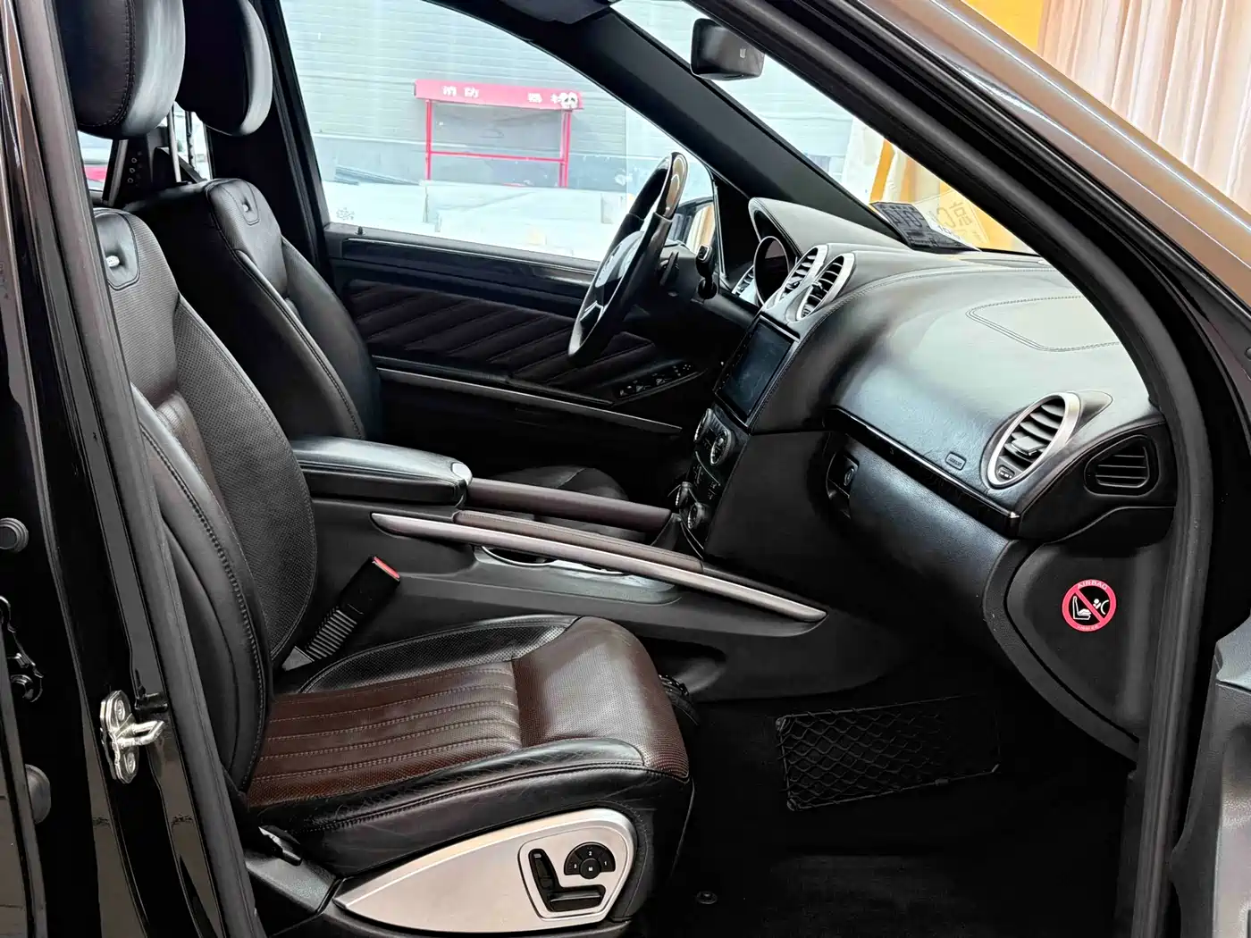 Mercedes-Benz GL-Class 2011 GL 450 Prestige Grand Edition фото 7