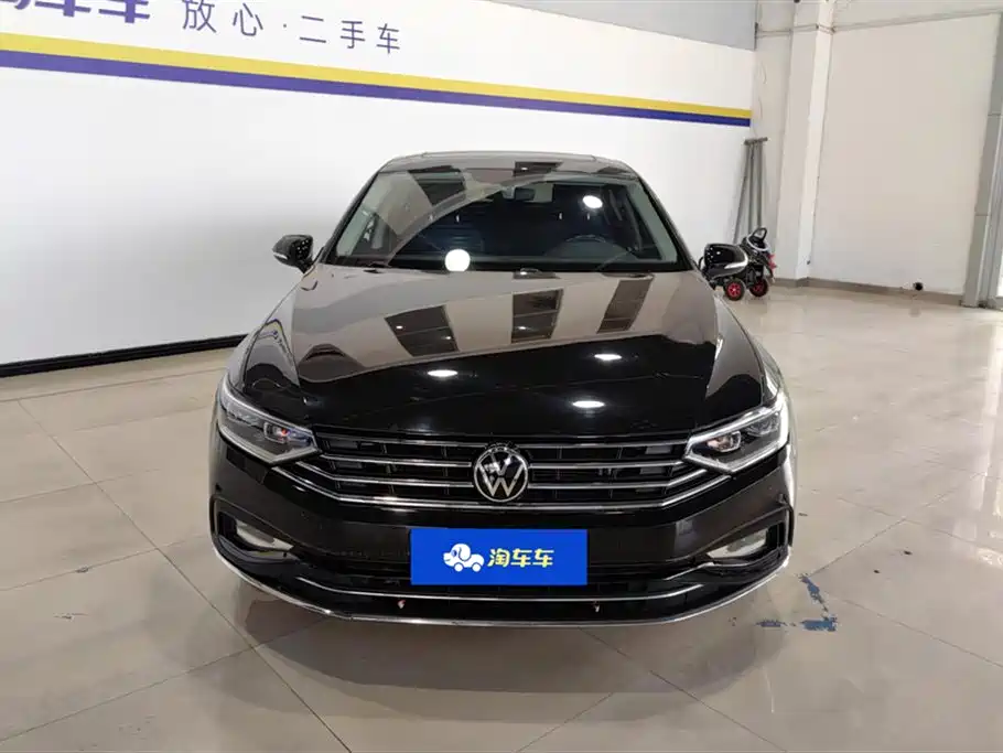 Volkswagen Magotan 2020 330TSI DSG Leading фото 2