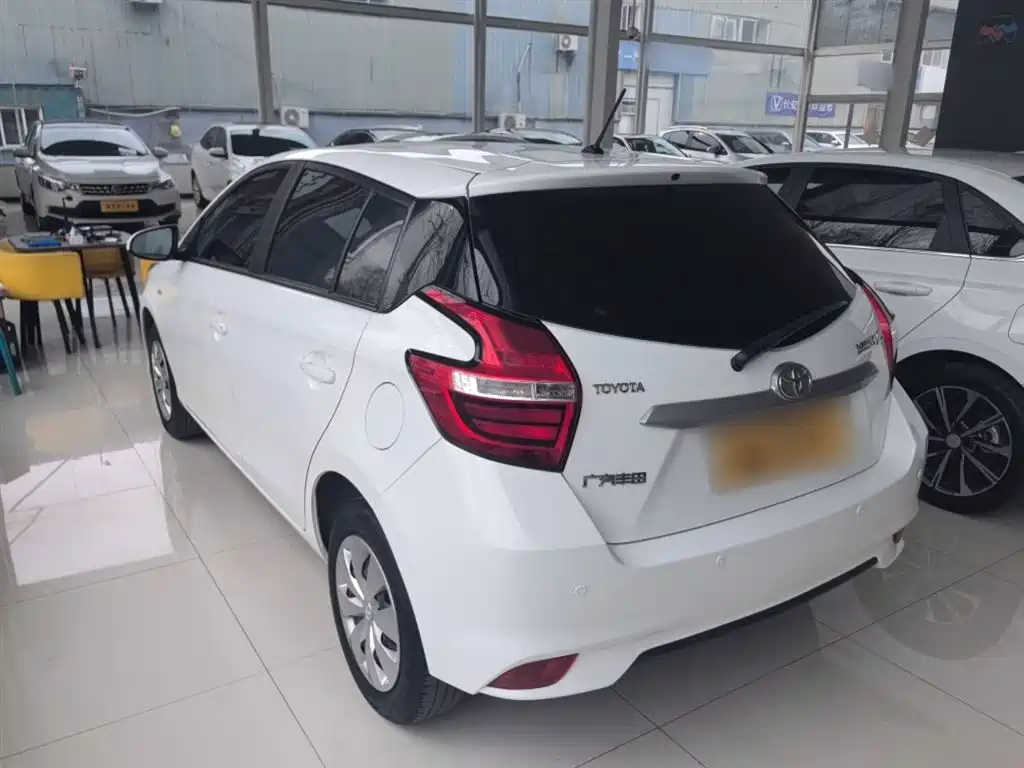 Toyota YARiS L Zhi Xuan 2021 1.5L CVT Leading Edition фото 5