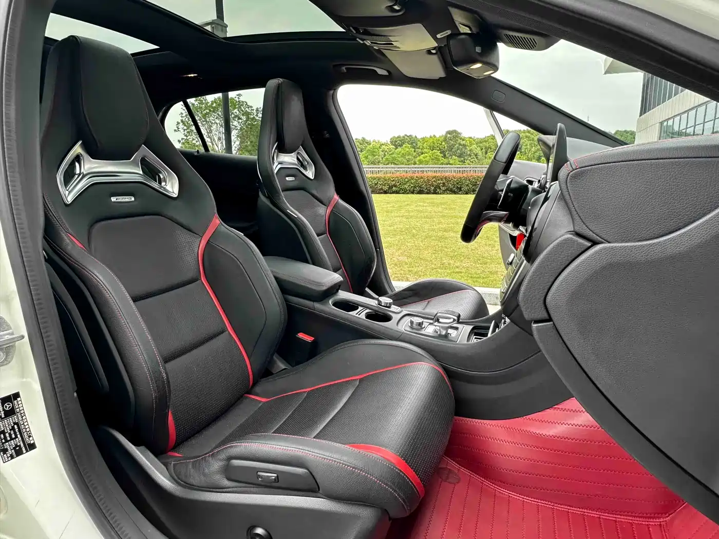 Mercedes-Benz GLA AMG 2017 AMG GLA 45 4MATIC фото 6