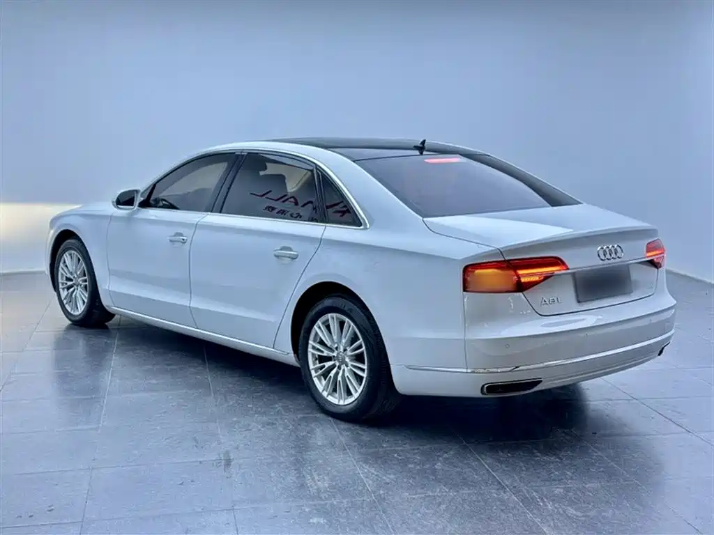 Audi A8 2014 A8L 45 TFSI quattro Comfort фото 25
