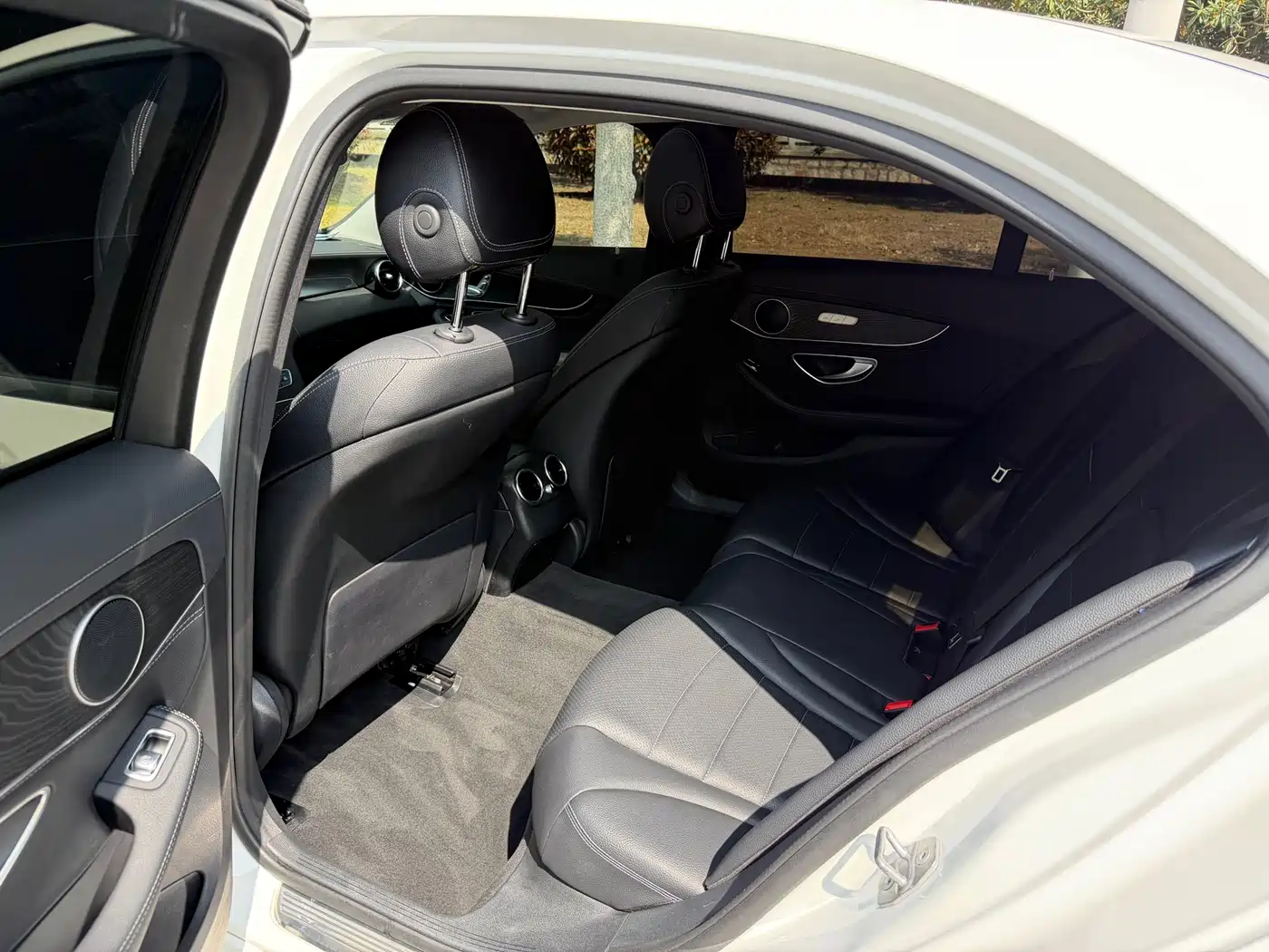 Mercedes-Benz C-Class 2016 C 180 L Sport фото 15
