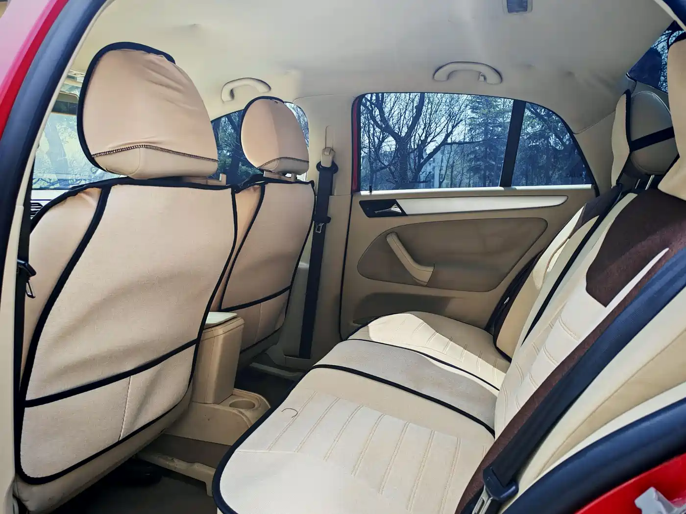 Volkswagen Bora 2011 1.6L Automatic Comfort фото 12