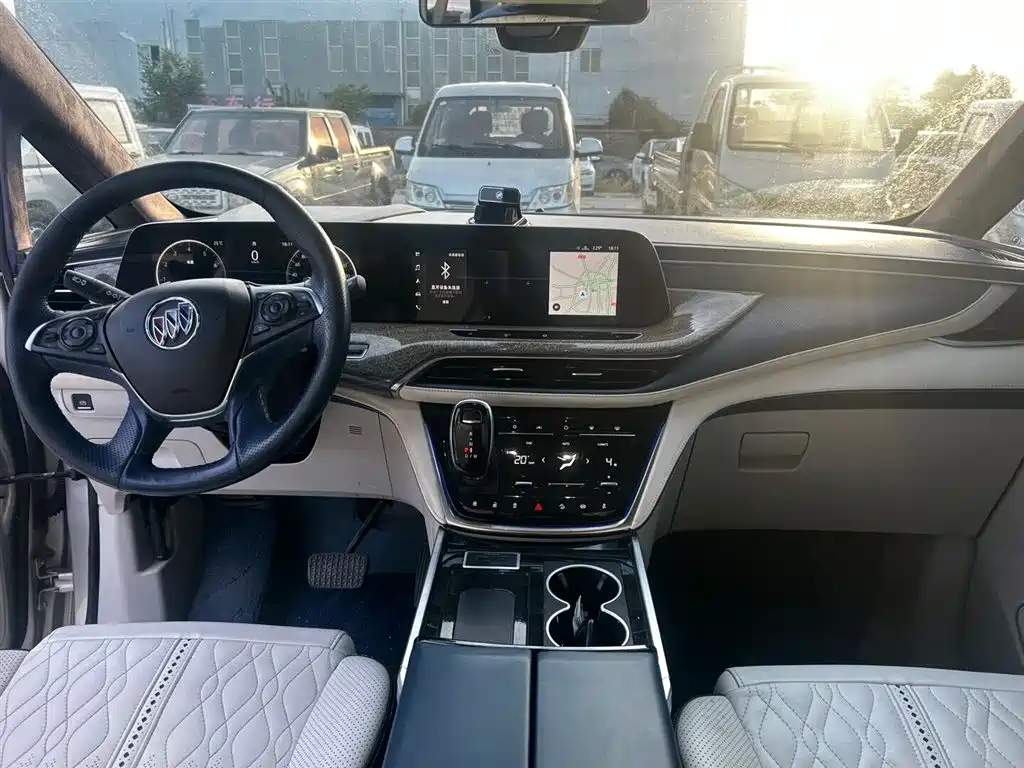 Buick GL8 2021 ES Landlord 653T Premium фото 7
