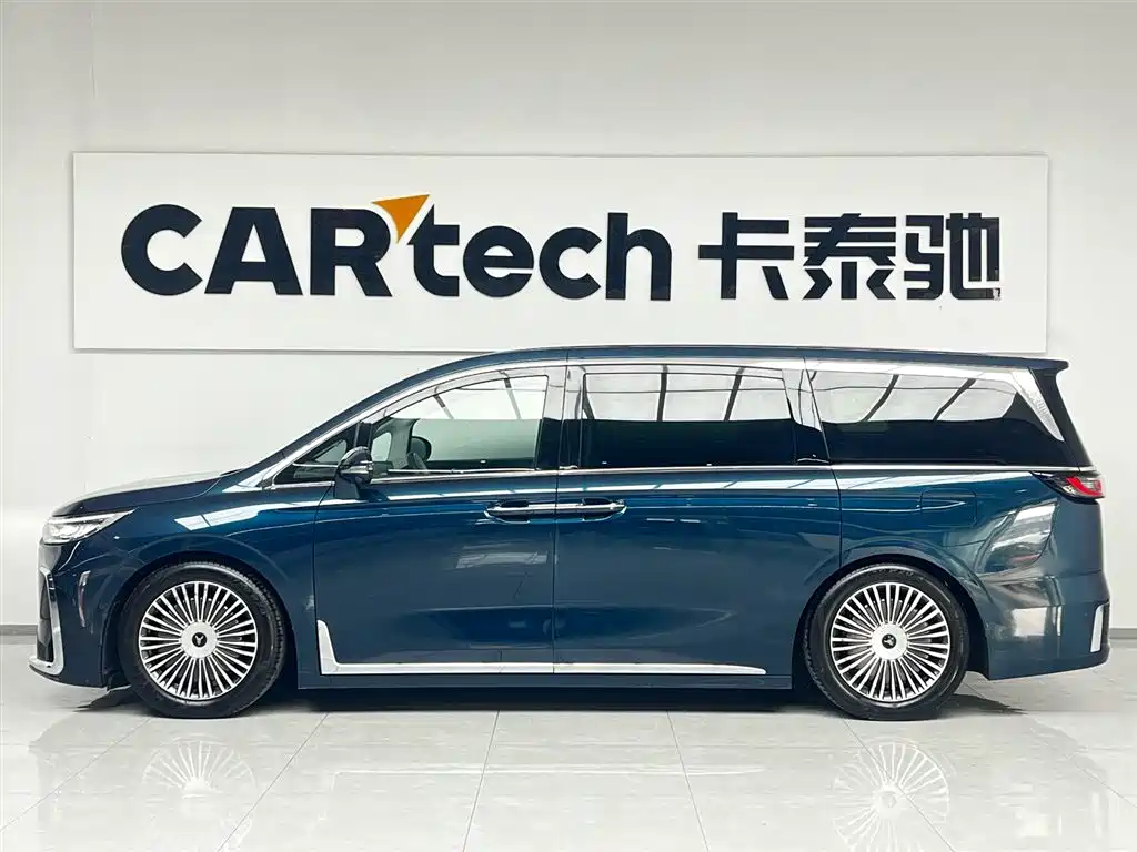 Voyah Auto Voyah Dreamer 2025 PHEV AWD Flagship Kunpeng Edition фото 4