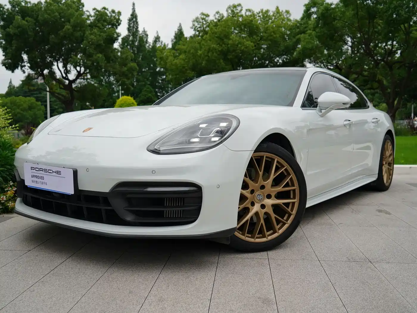 Porsche Panamera 2022 Panamera Executive Long Wheelbase Platinum Edition 2.9T