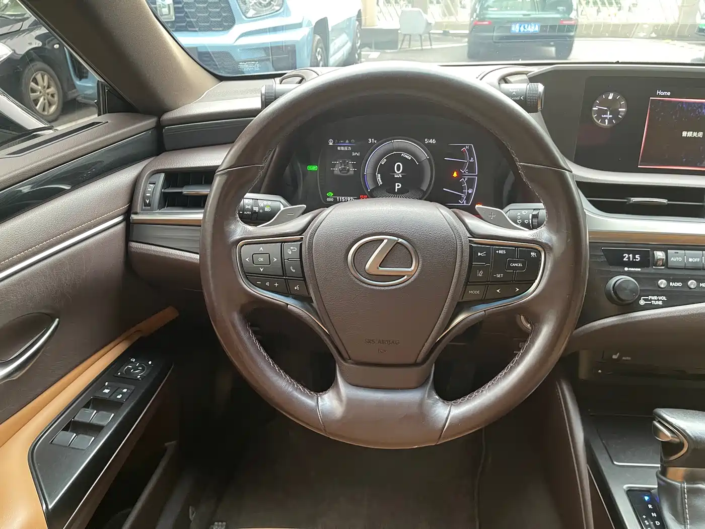 Lexus ES 2018 300h Excellence Edition China V фото 9